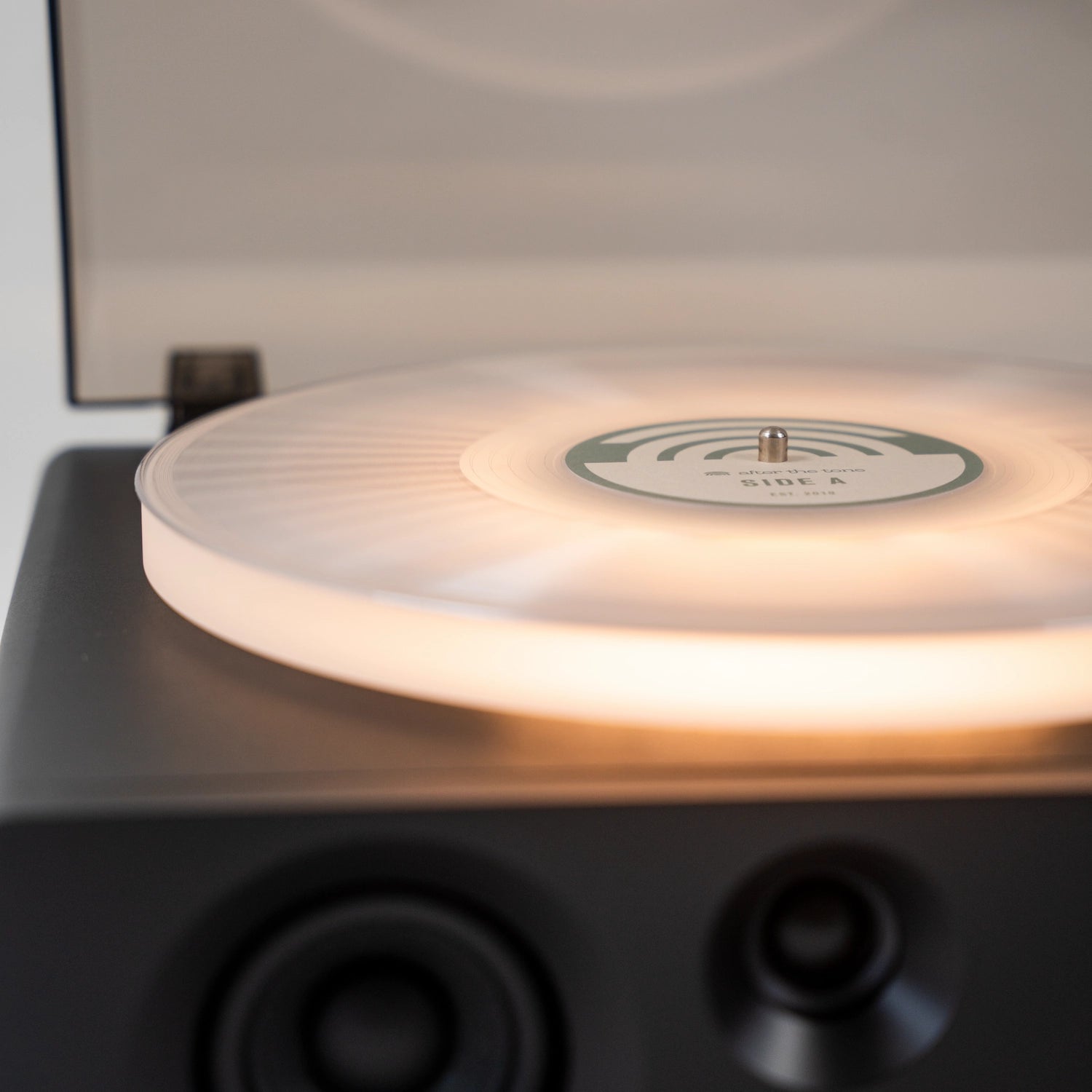 Luminate Record Player